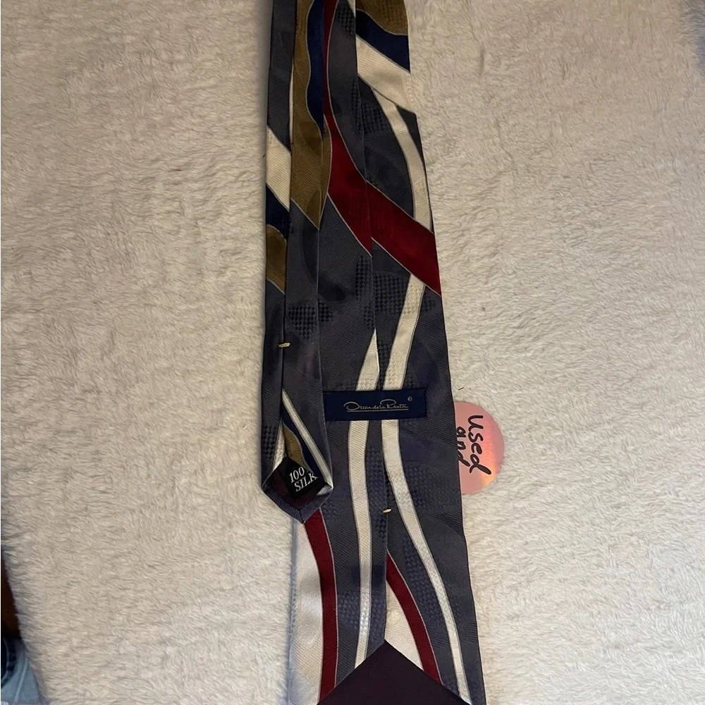 Oscar de la Renta Navy and White Silk Tie